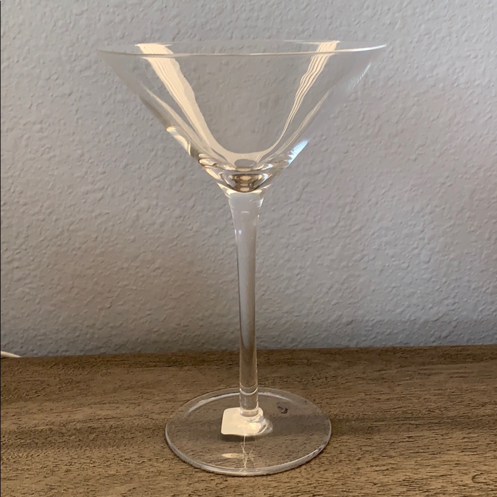 7oz Crate & Barrel Martini Glass (SET OF 4)